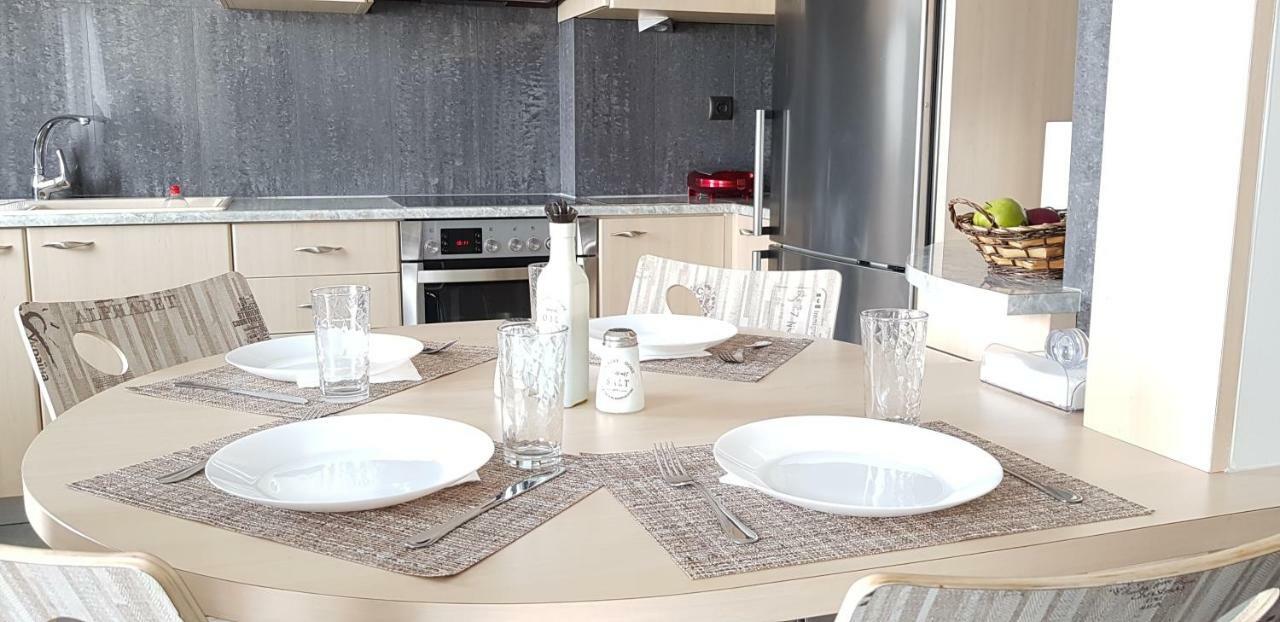 Corinthian Luxury Apartment Luaran gambar